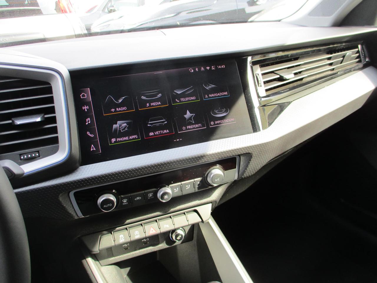 Audi A1 Sportback 30 1.0 tfsi Identity Black 116cv s-tronic