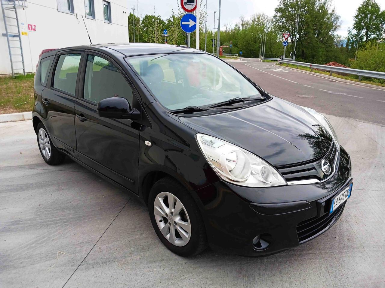 Nissan Note 1.4 benz. - POCHI KM - PERFETTA
