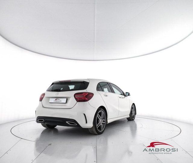 MERCEDES-BENZ A 180 180 d Automatic Premium