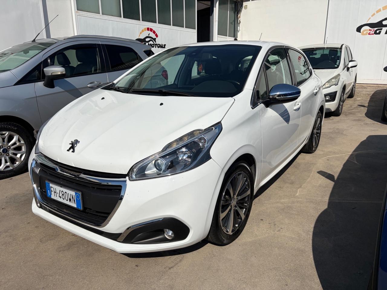 Peugeot 208 BlueHDi 1.6 5 porte Allure