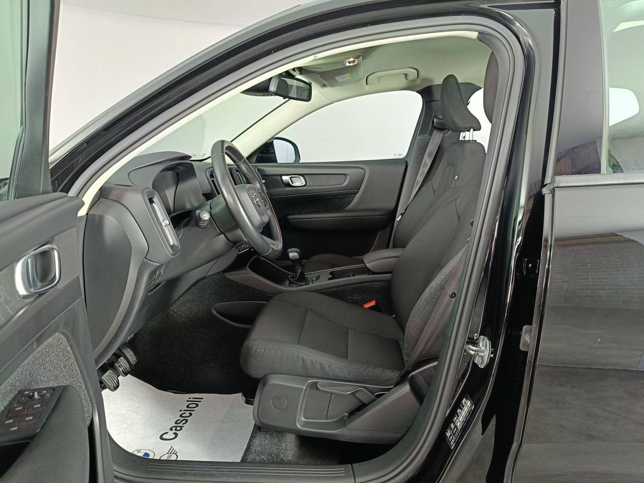 VOLVO XC40 - XC40 2.0 d3