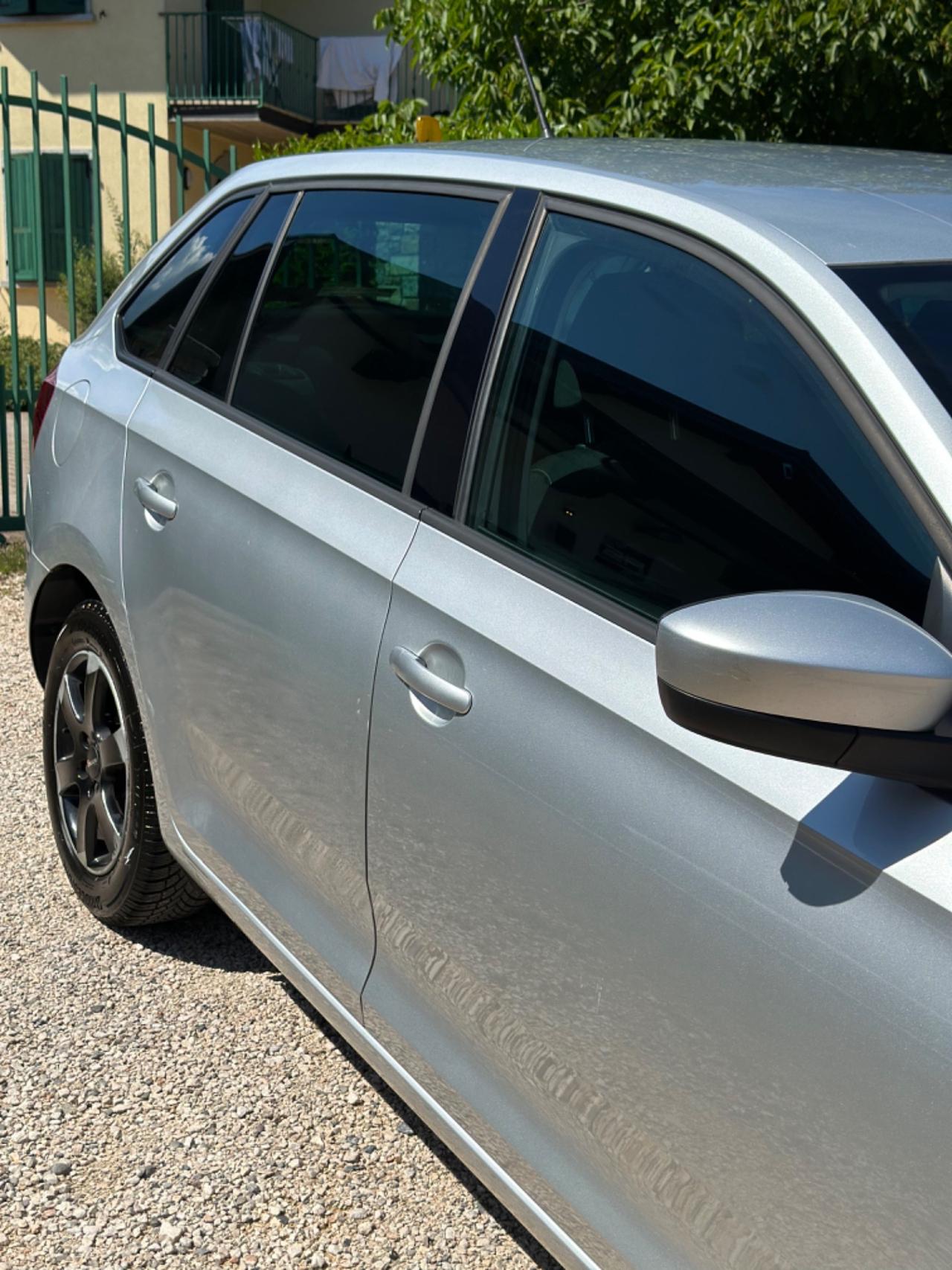 Skoda RAPID 1.6 TDI CR 105 CV STYLE KMCERT UNICOPR