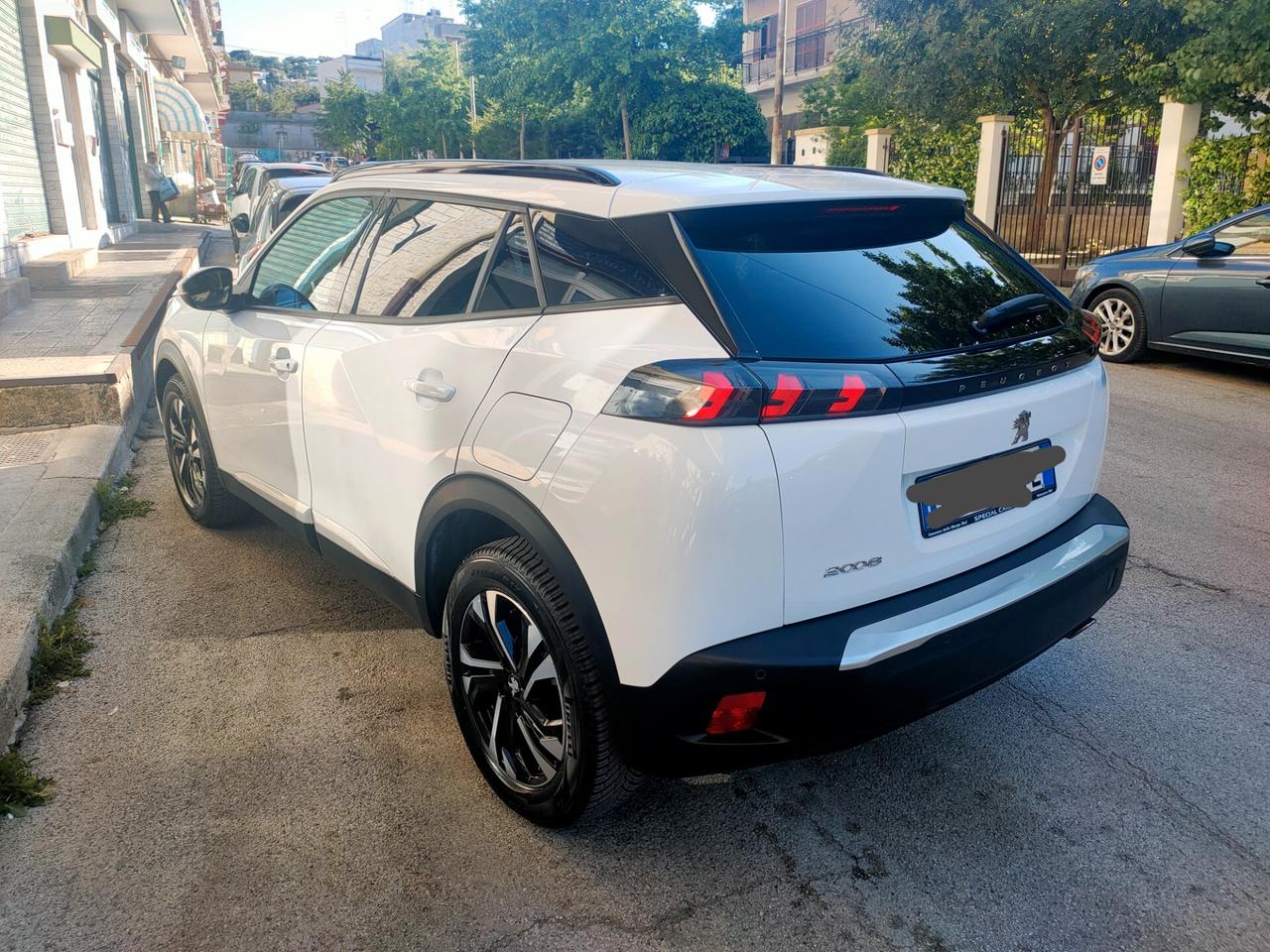 Peugeot 2008 BlueHDi 110 S&S GT