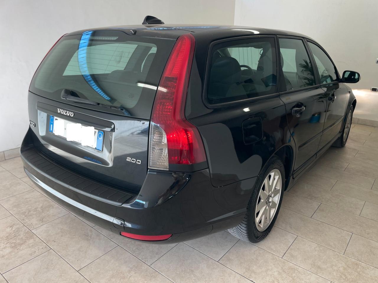Volvo V50 D SW 2.0 136 CV D Summum FULL TAGLIANDATA NEOPATENTATI