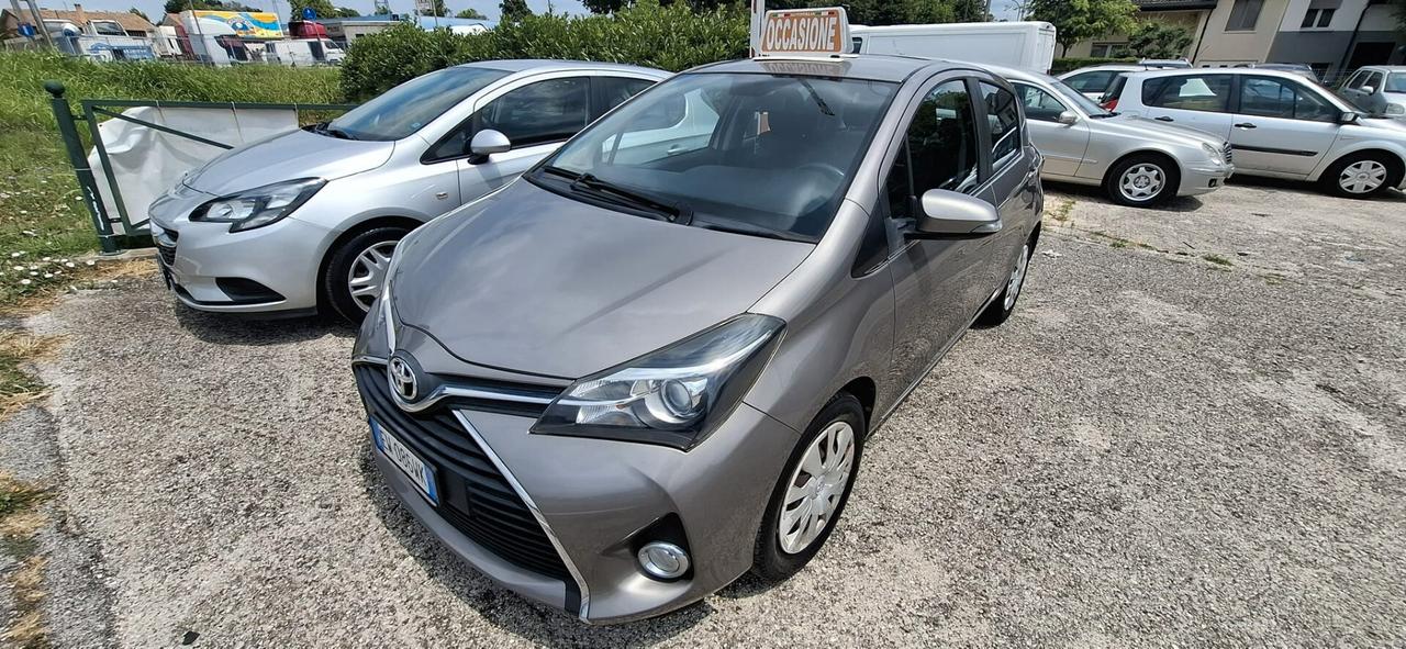 Toyota Yaris 1.0 5 porte