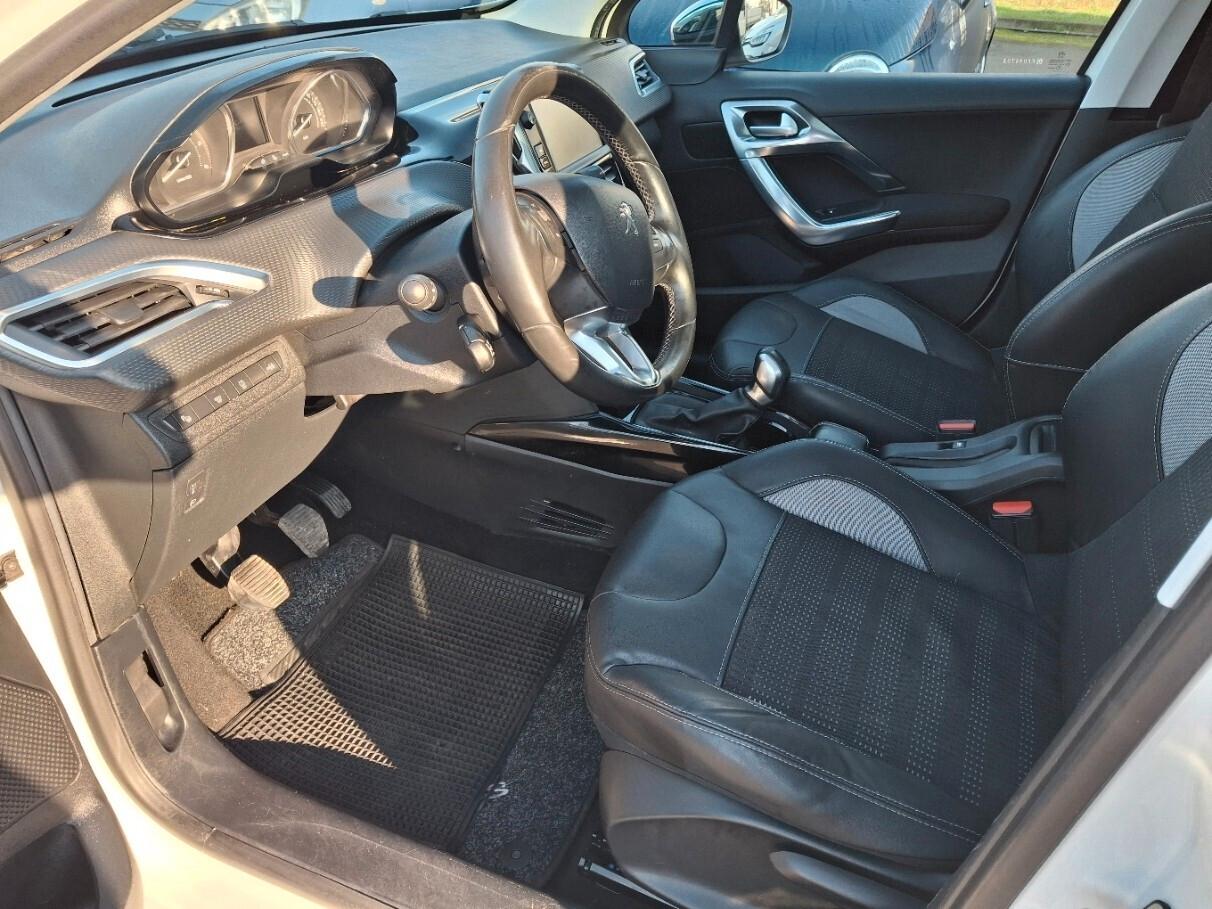 Peugeot 2008 1.6 e-HDi 92 CV Stop&Start Allure