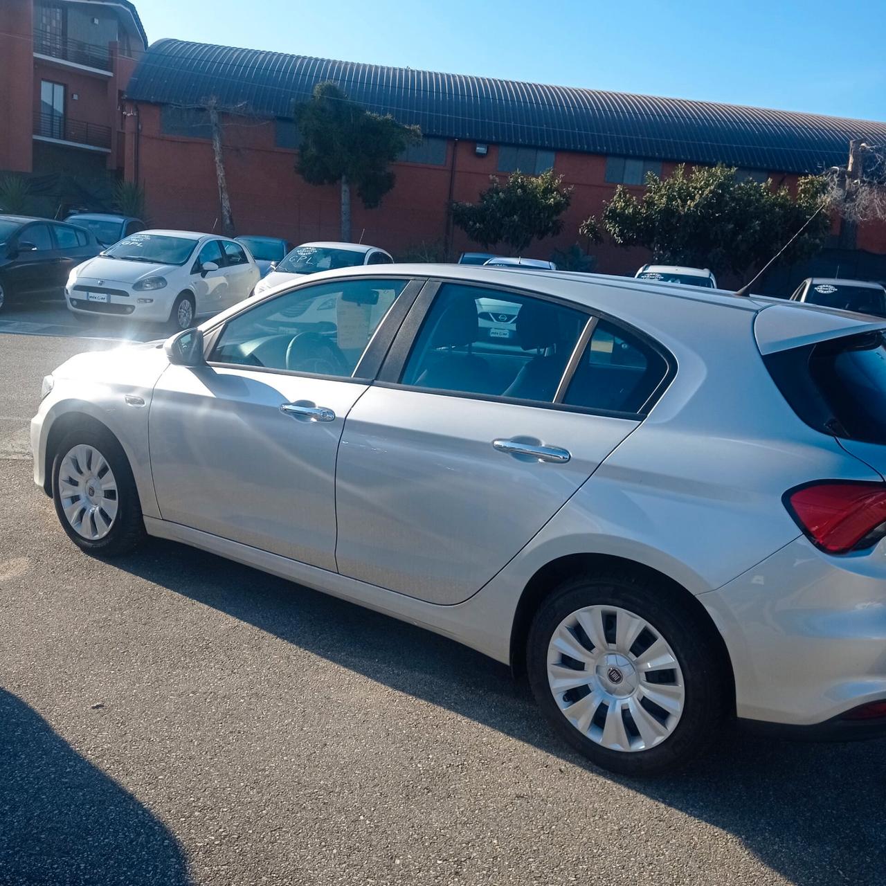 Fiat Tipo 1.3 Mjt S&S 5 porte Easy