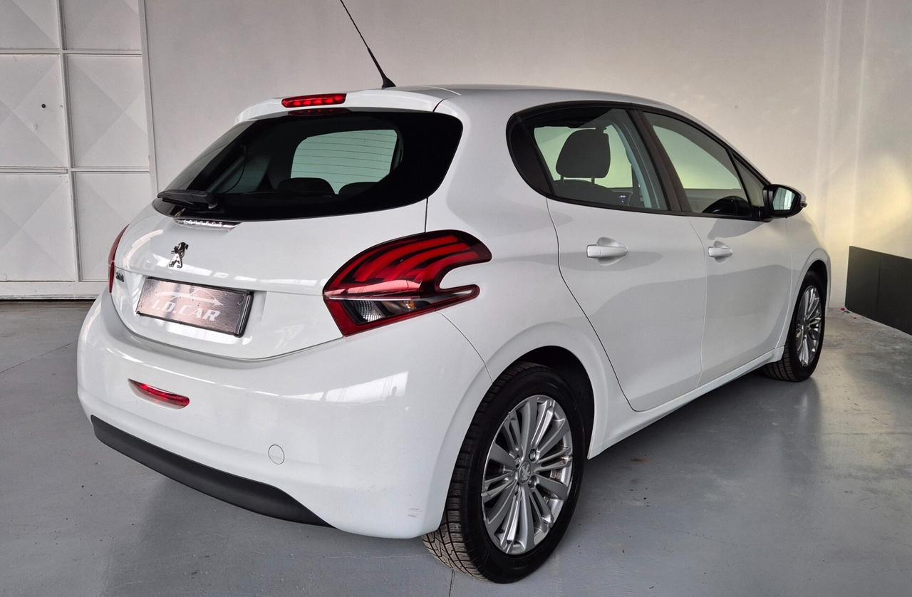 Peugeot 208 PureTech 82 5 porte Allure