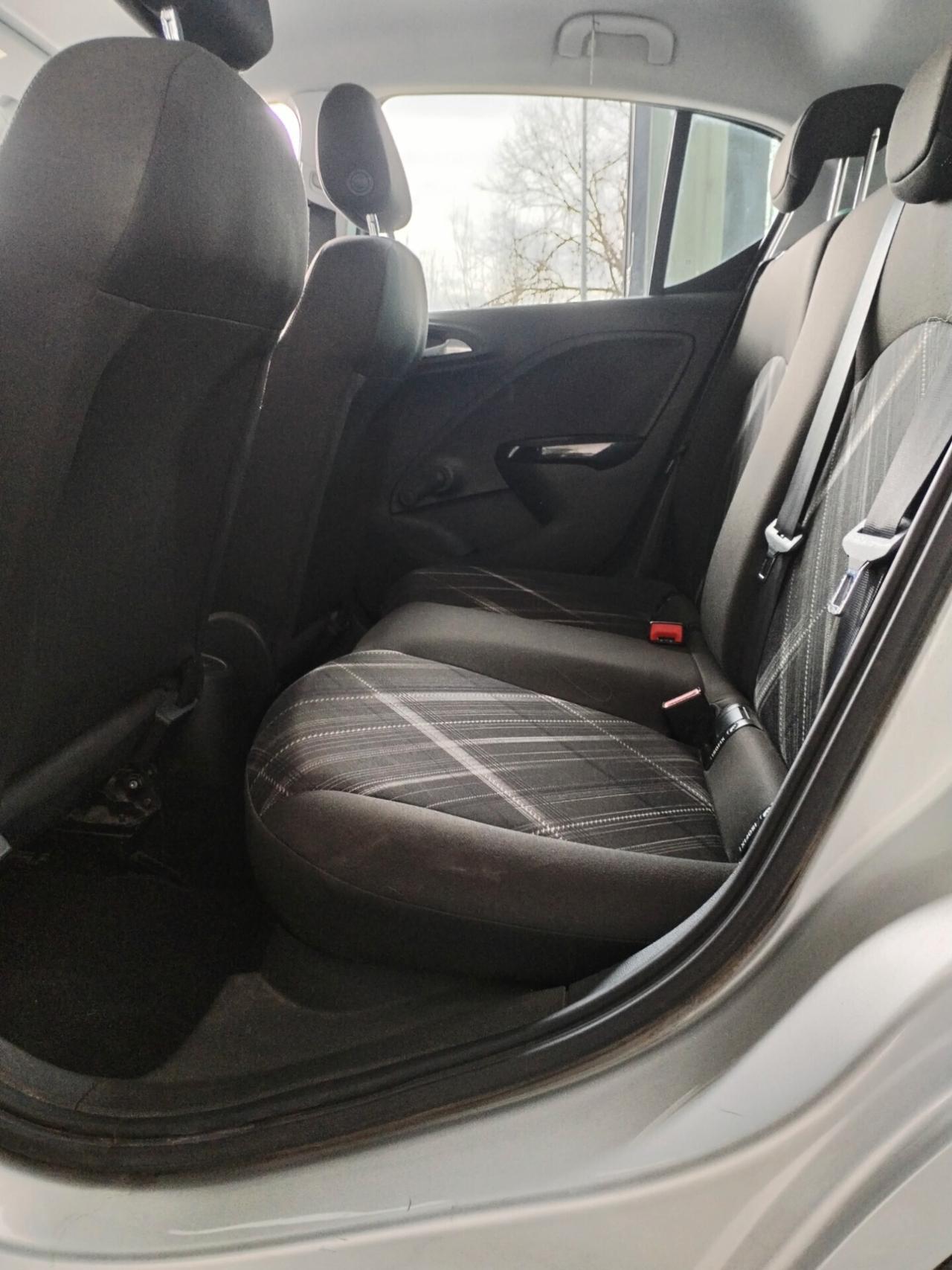 Opel Corsa 1.4 90CV GPL Tech 5 porte b-Color