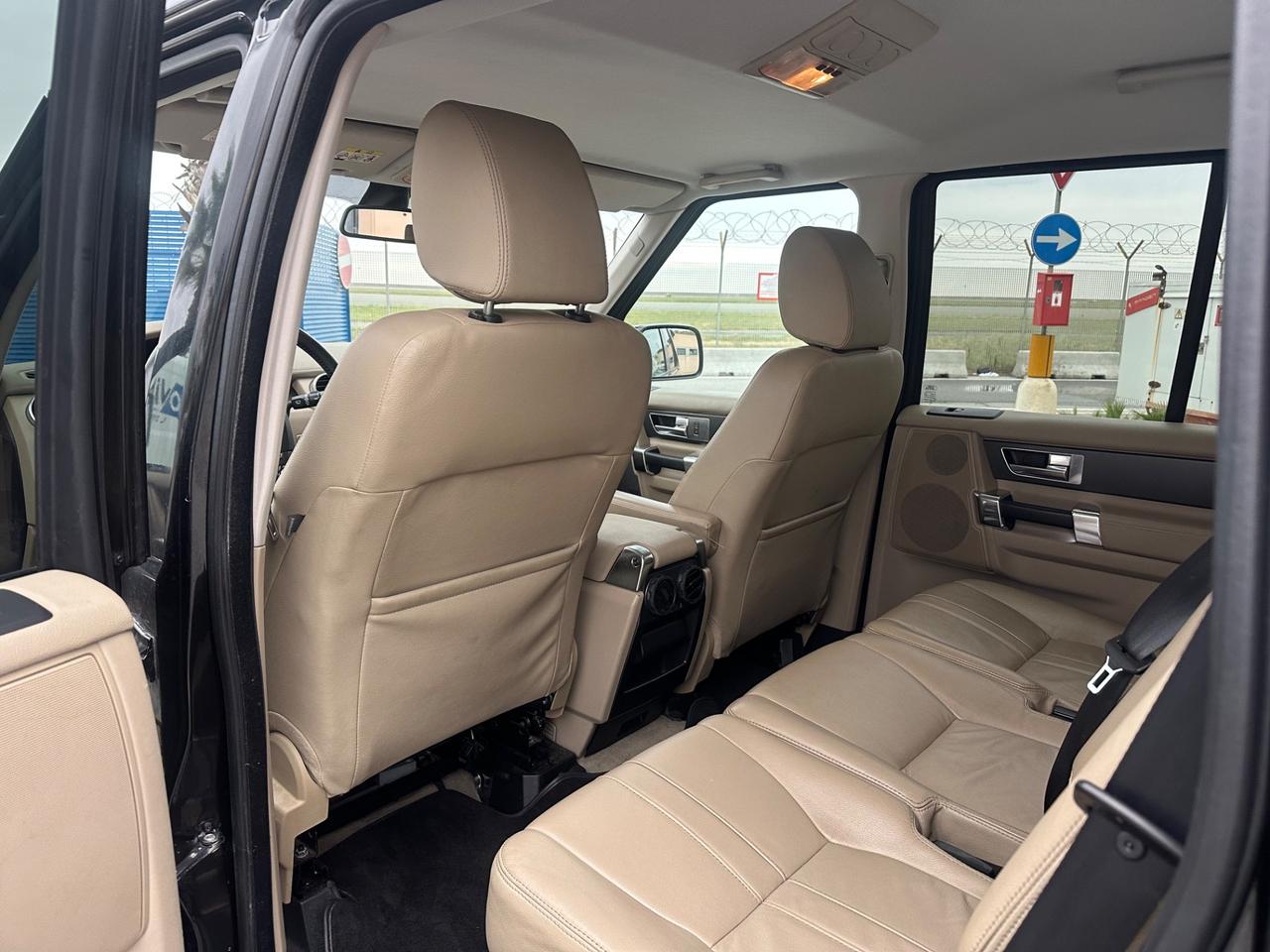 Land Rover Discovery 4 3.0 TDV6 HSE