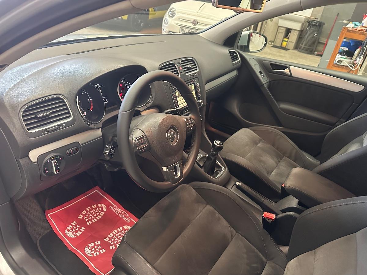 VOLKSWAGEN - Golf - 1.6 TDI DPF 5P. Highline