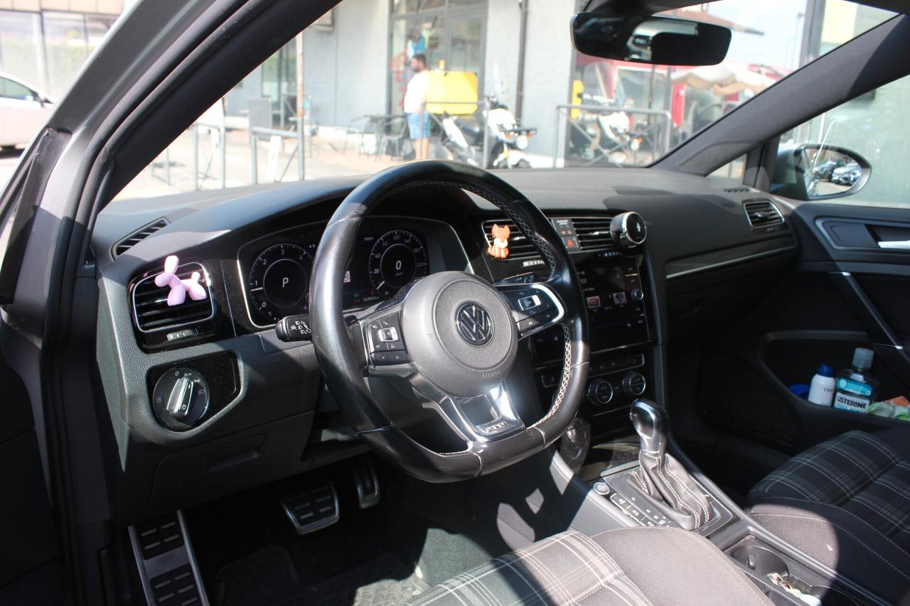 Volkswagen Golf GTD 7.5 2.0 TDI 184 CV DSG 5p.