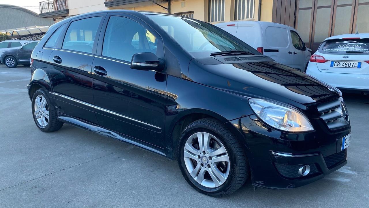 Mercedes-benz B 180 CDI BlueEFFICIENCY Premium