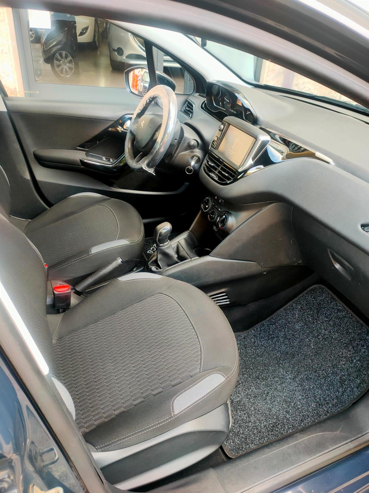 Peugeot 208 BlueHDi 75 5 porte Allure