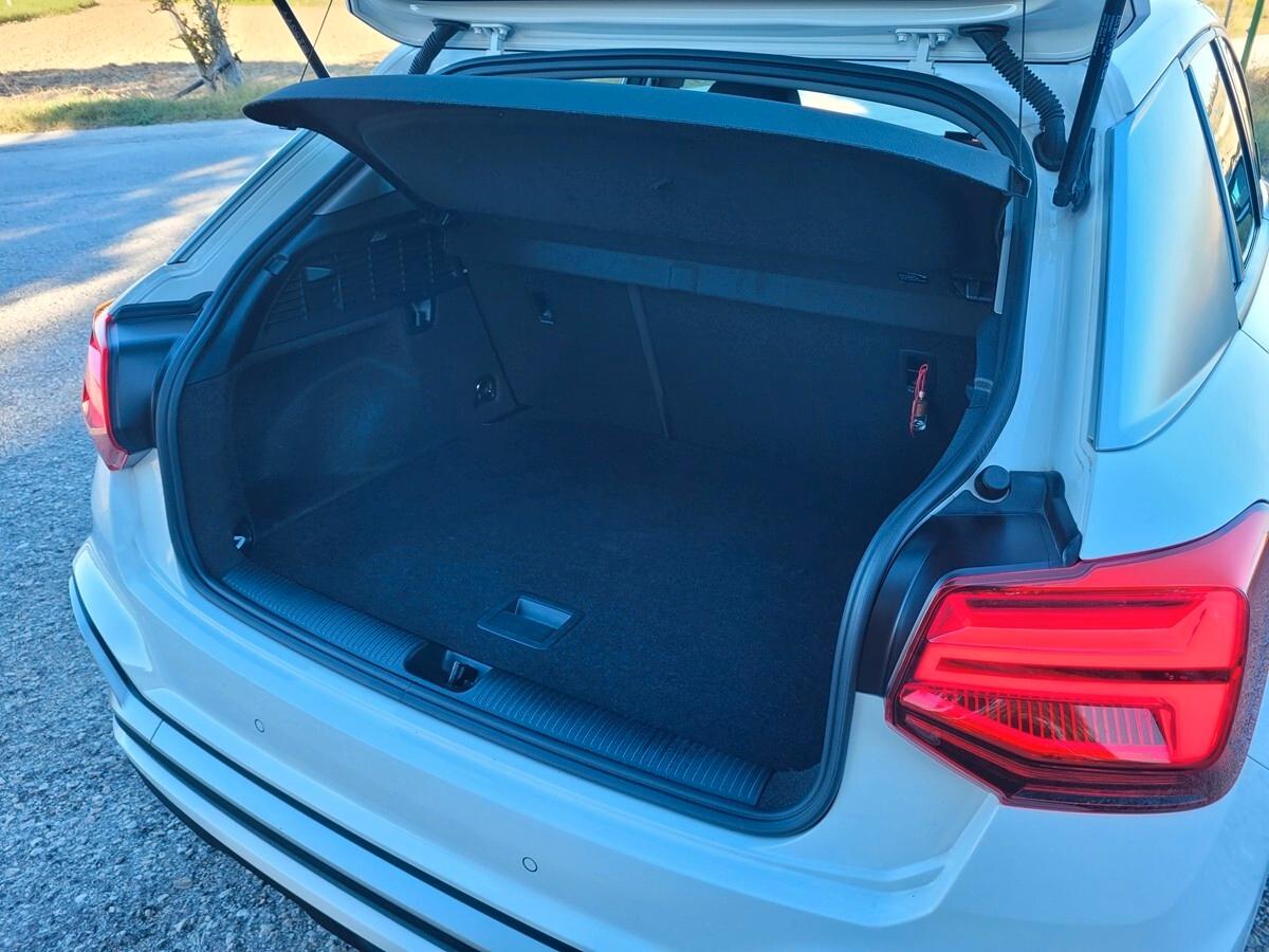 Audi Q2 30 TDI S line Edition