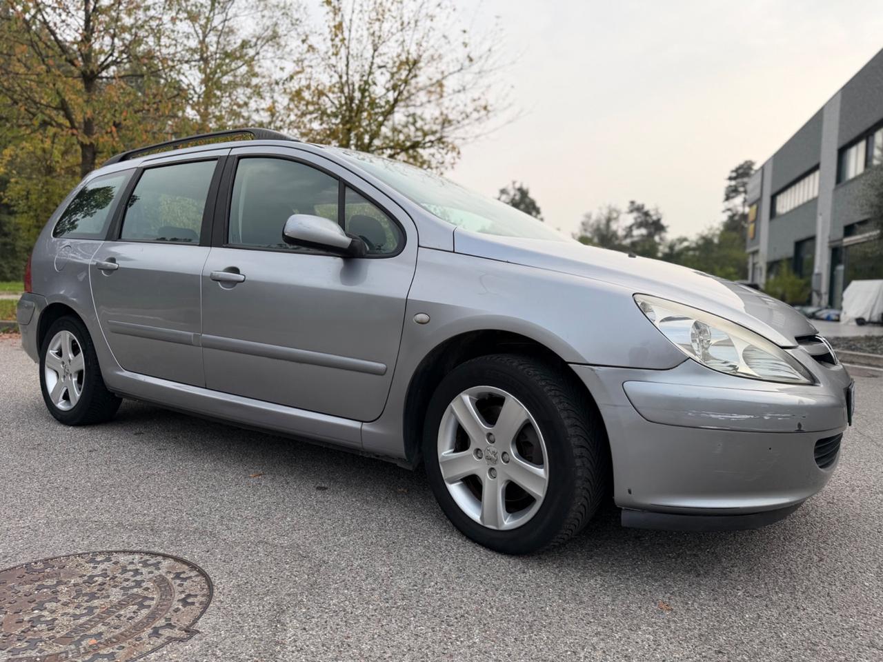 Peugeot 307 2.0 16V HDi FAP SW *Neopatentati*