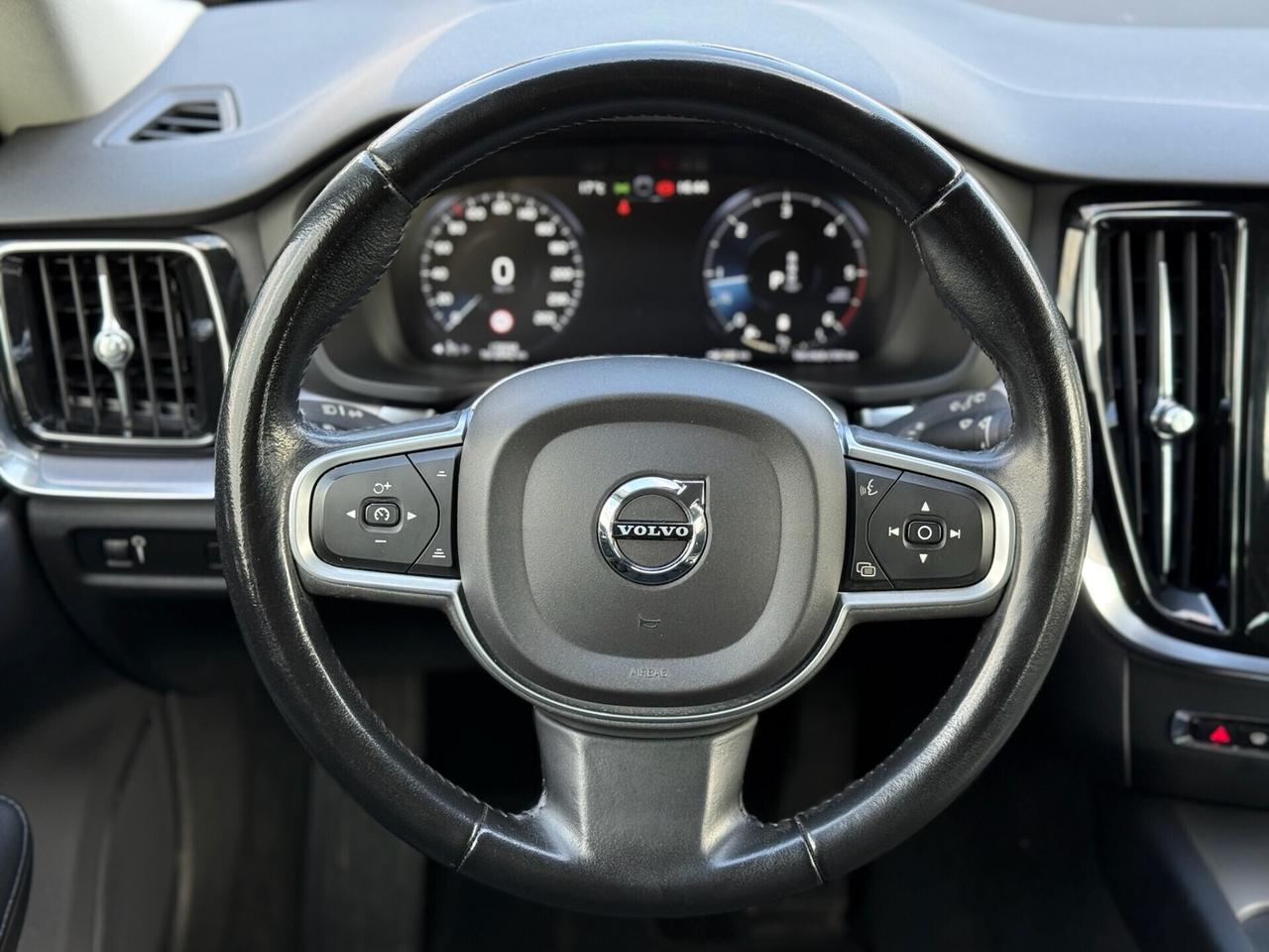 VOLVO V60 2021 B4 Geartronic