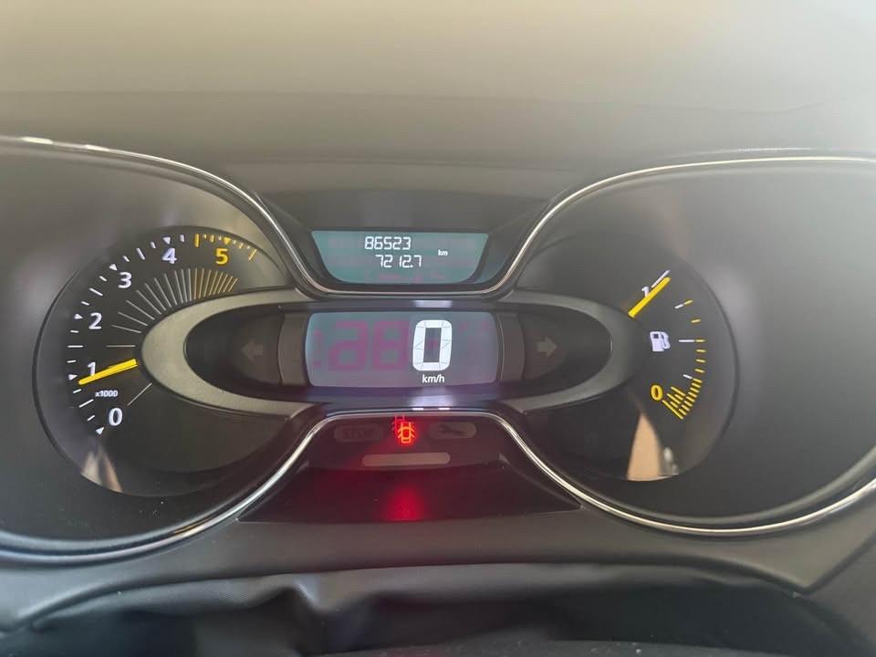 RENAULT CAPTUR 1.5 DIESEL 82 MILA KM DANNI SOLO CARROZZERIA