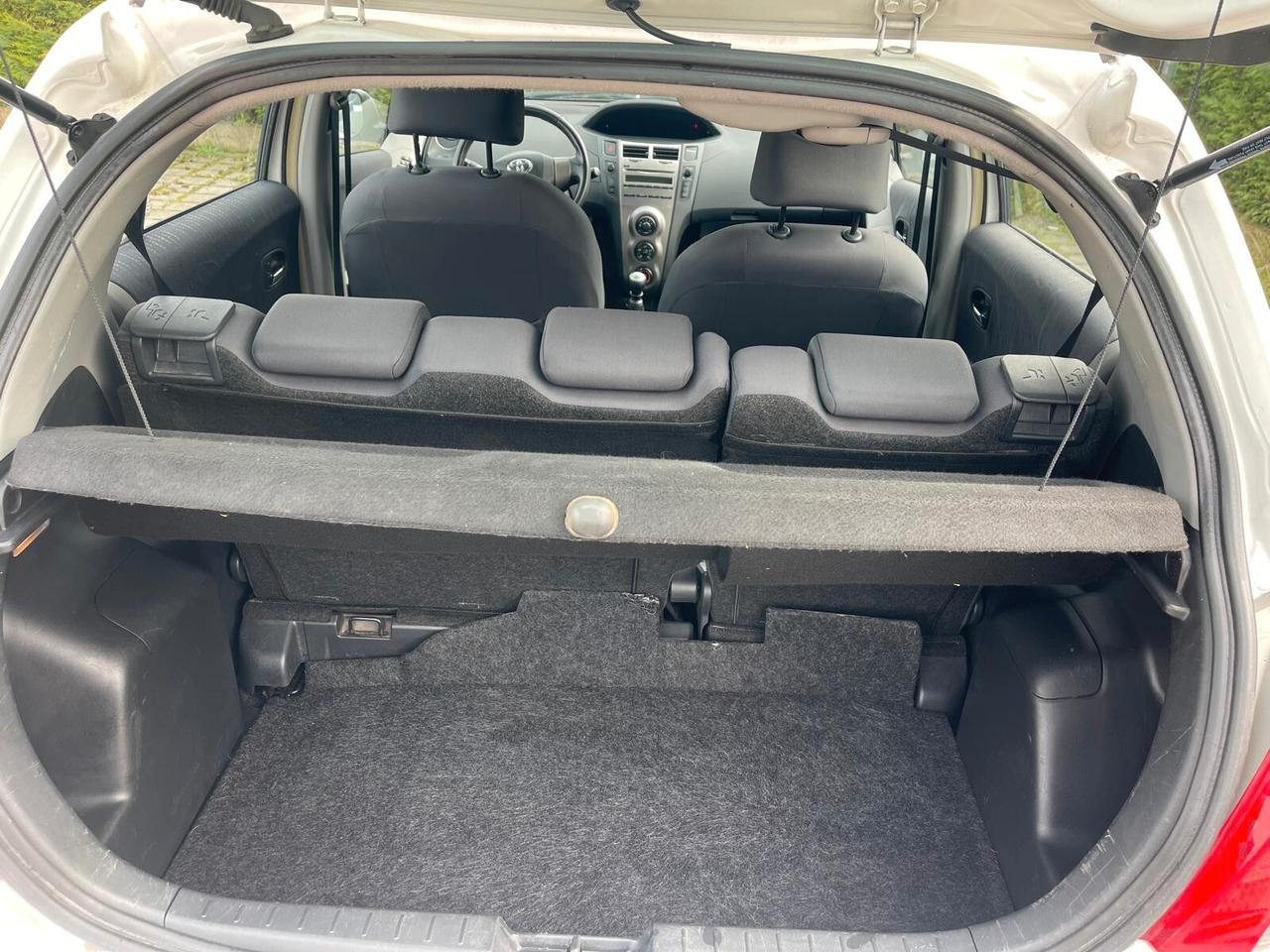 Toyota Yaris 1.3 5 porte Sol GPL Neopatentati