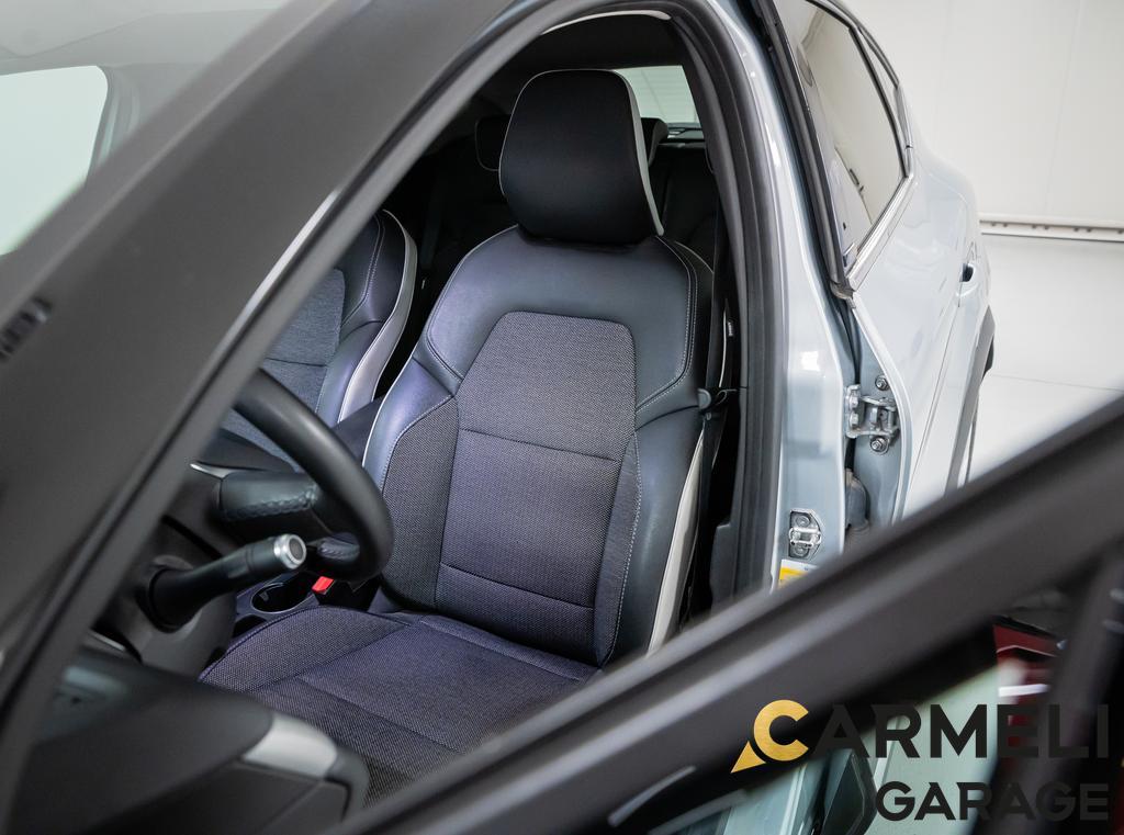 Renault Captur 1.6 Plug-in Hybrid Intens E-Tech Auto