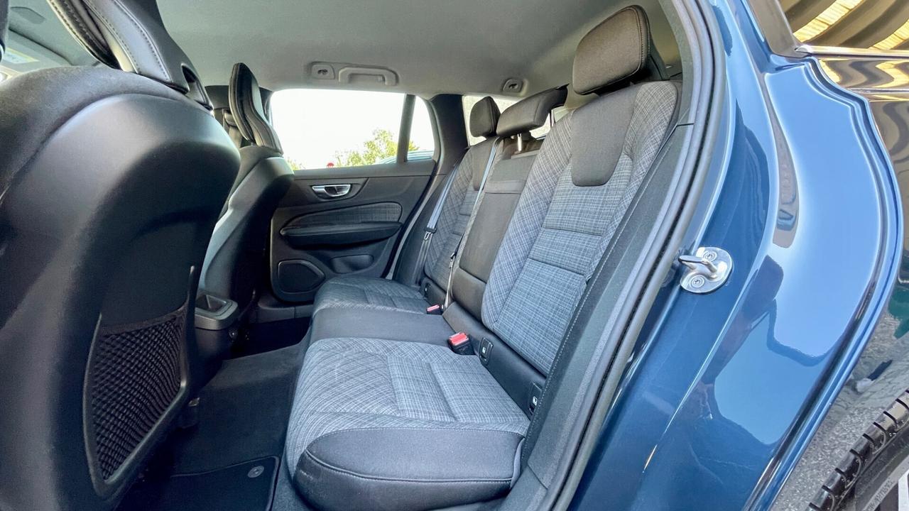 VOLVO V60 B4 2.0 PLUS BRIGHT 197CV - VIRTUAL COCKPIT, FULL LED