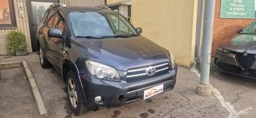 TOYOTA RAV 4 RAV4 2.2 D-4D 177 CV Luxury PER COMMERCIANTI