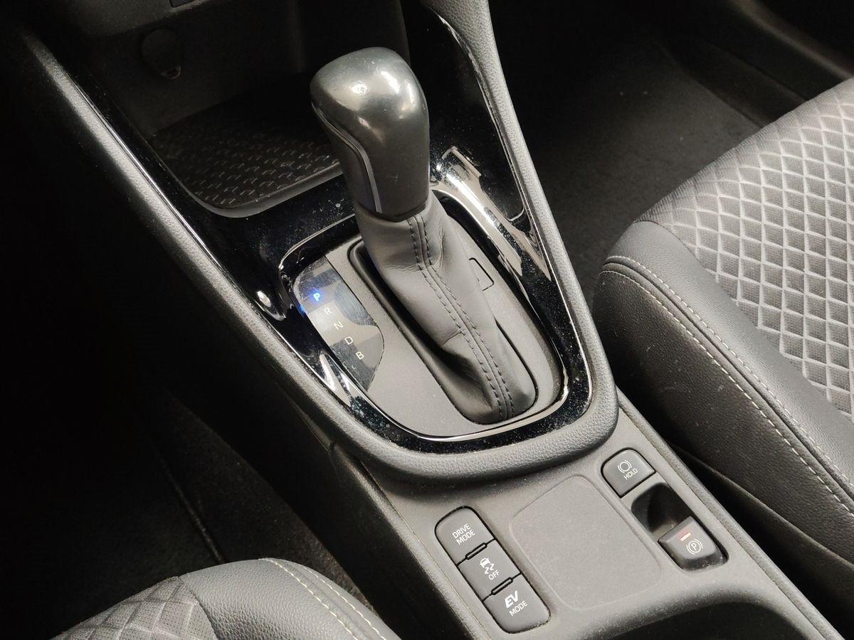 TOYOTA Yaris 4ª serie - Yaris 1.5 Hybrid 5 porte Style