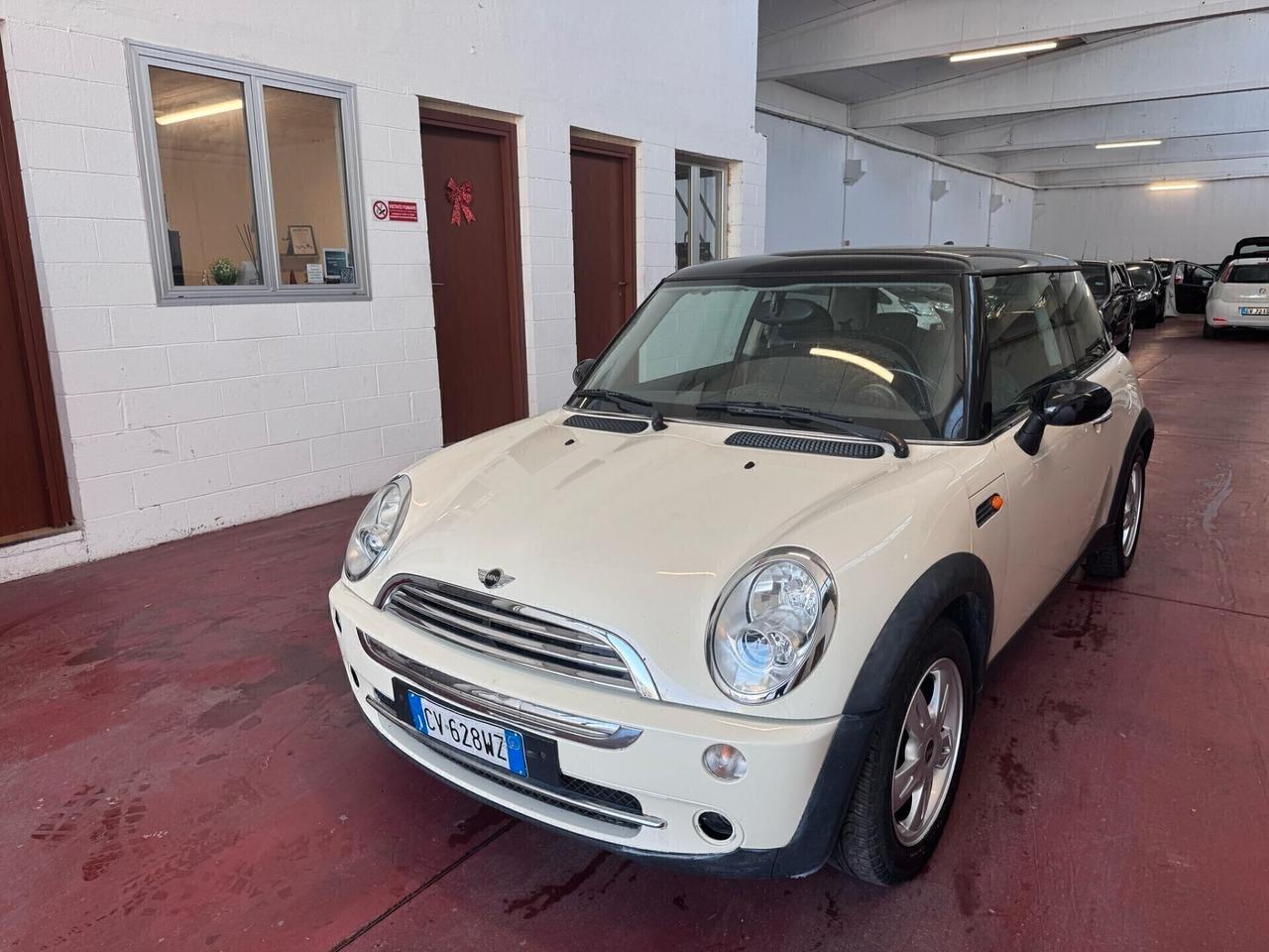Mini Mini 1.6 16V One de luxe BENZINA NEOPAT