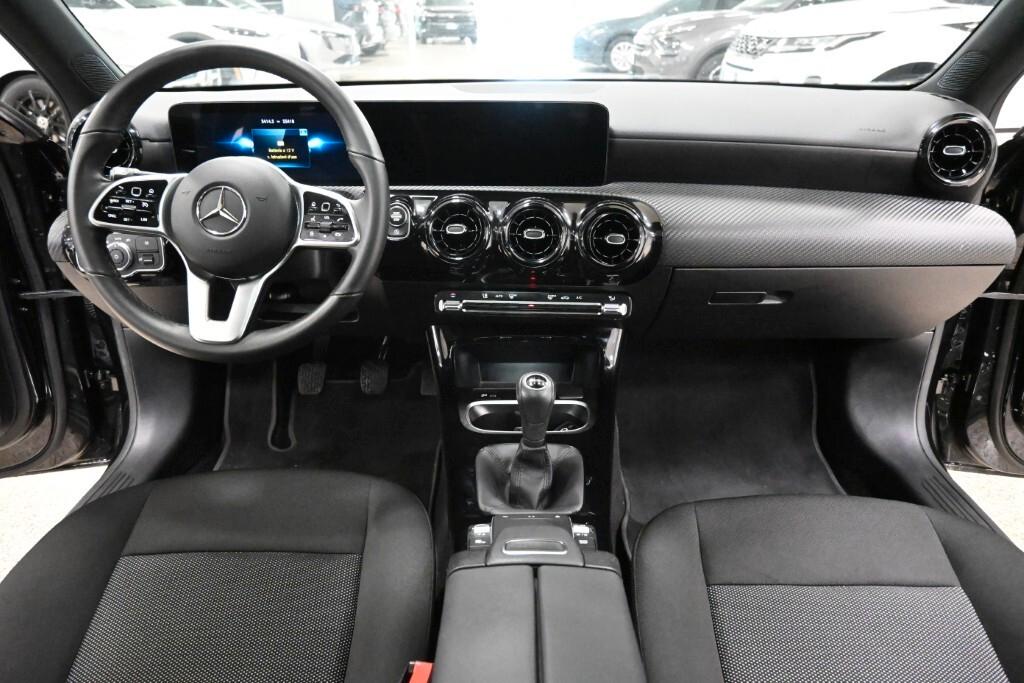 MERCEDES-BENZ A 180D 116CV 6M. BUSINESS SOLUTION ( FARI LED - NAVI PREMIUM - MIRROR - TETTO PANORAMICO APR. - CRUISE - PARK ASSISTANT - TELECAMERA POST. )