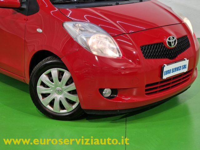 TOYOTA Yaris 1.3 5 porte Sol