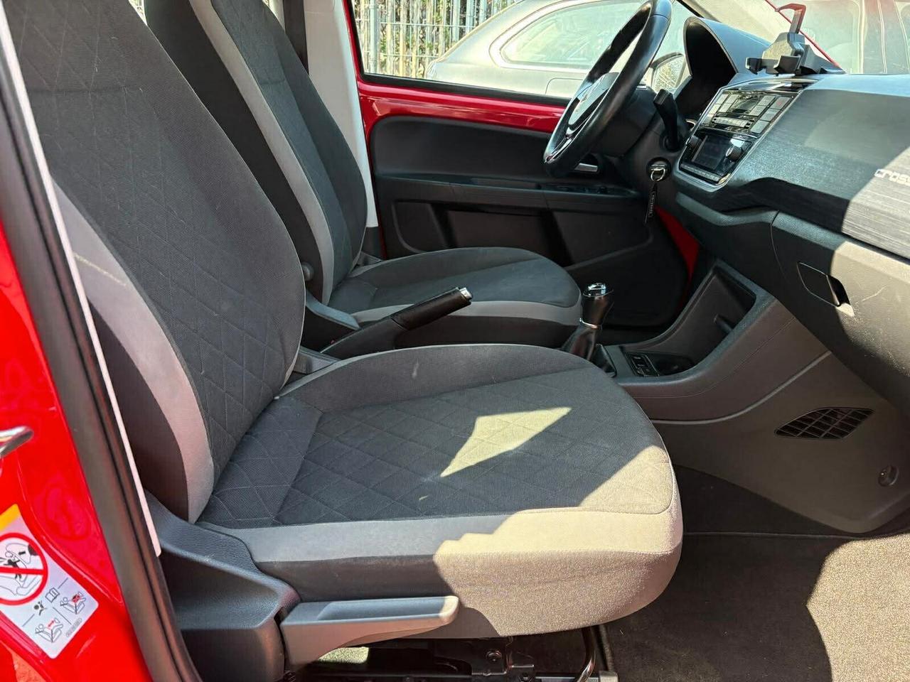 Volkswagen up! CROSS 1.0 75 CV 5p.