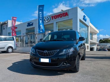 Lancia Ypsilon 1.0 FireFly 5 porte S&S Hybrid Ecochic Silver