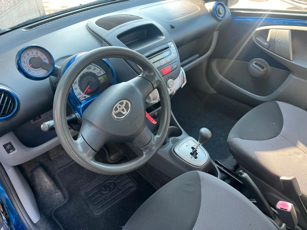 Toyota Aygo 1.0BENZ CAMBIO AUTOMATICOOO