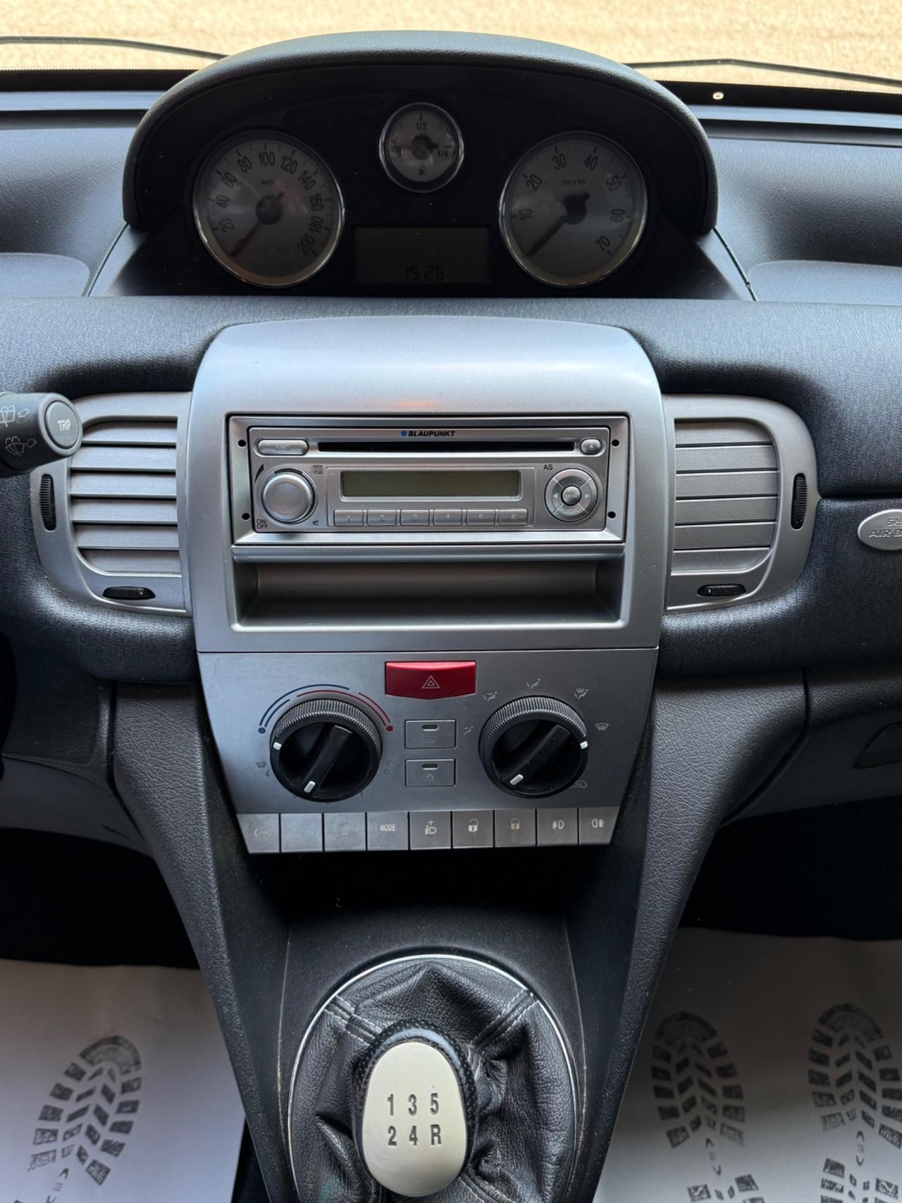 Lancia Ypsilon 1.4 Platino Ecochic GPL