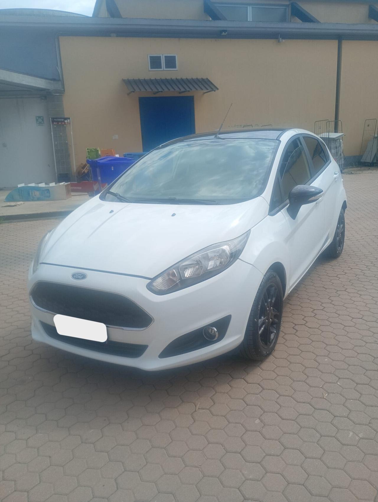 Ford Fiesta - APERTI AD AGOSTO