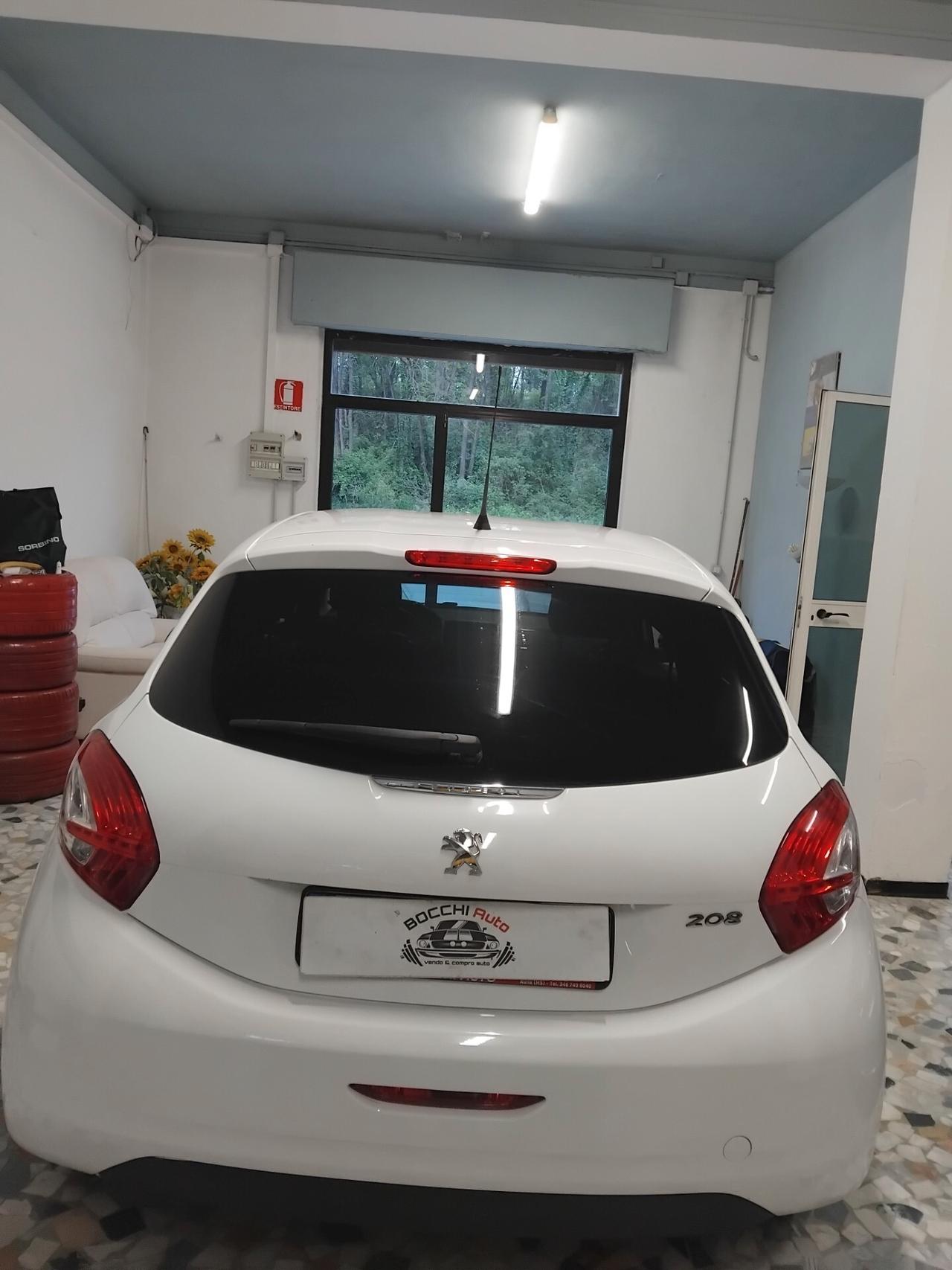 Peugeot 208 1.4 HDi 68 CV 3 porte Allure