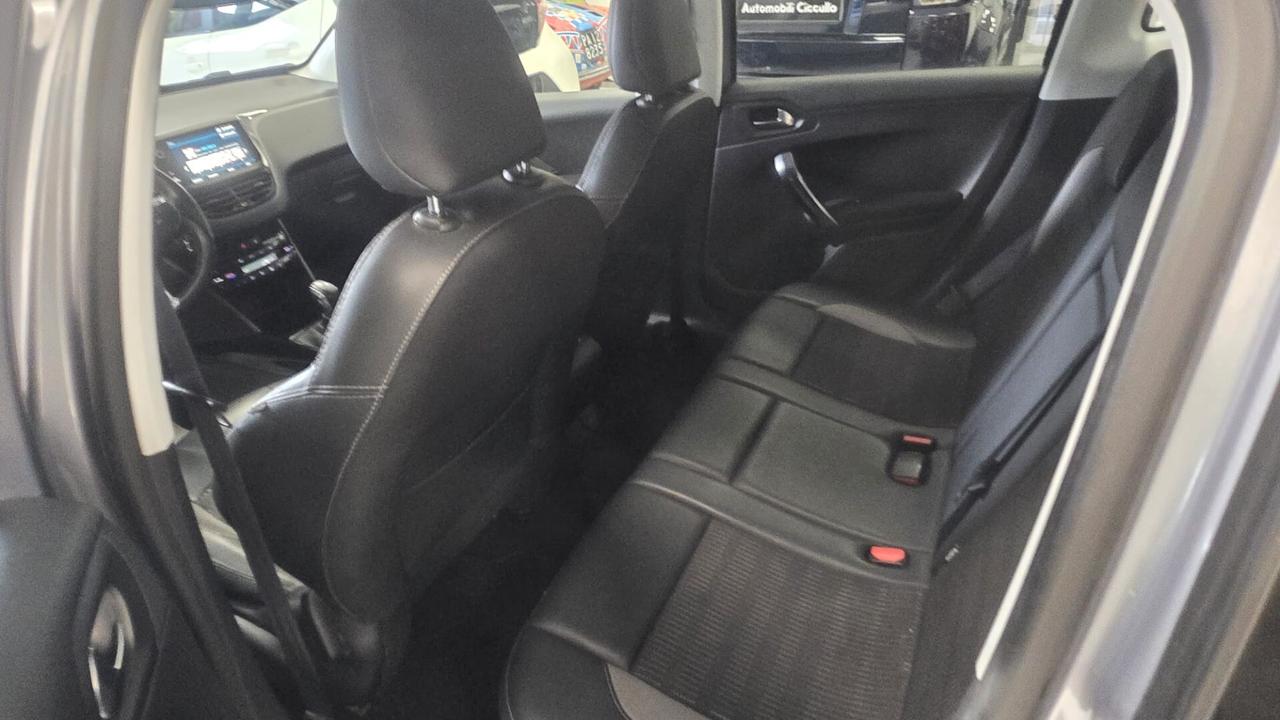 Peugeot 2008 BlueHDi 100 Allure