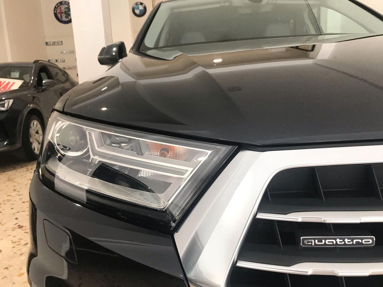 Audi Q7 3.0 TDI S-LINE quattro tiptronic 12/2017