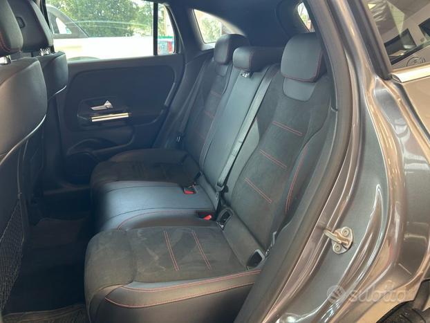 MERCEDES-BENZ GLA 200 d Automatic Premium