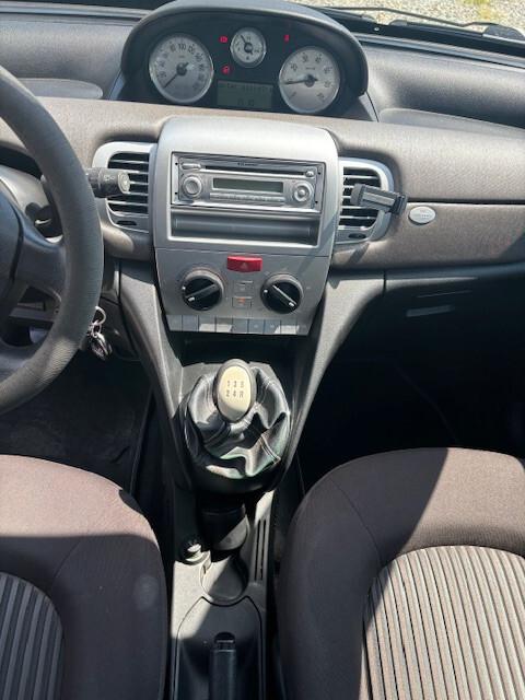 Lancia Ypsilon 1.2 Argento