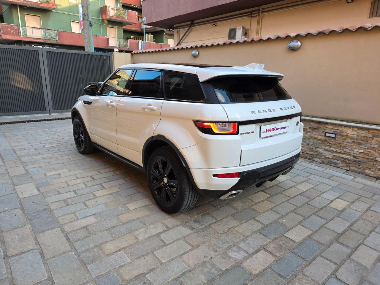 Land Rover Range Evoque 2.0 TD4 180 CV 5p. HSE Dynamic