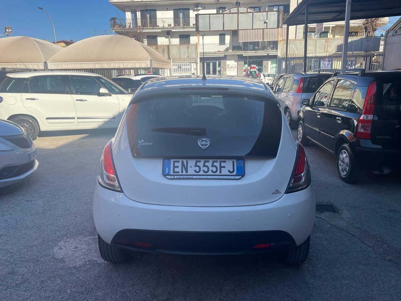 Lancia Ypsilon 1.2 69 CV 5 porte GPL Ecochic Gold