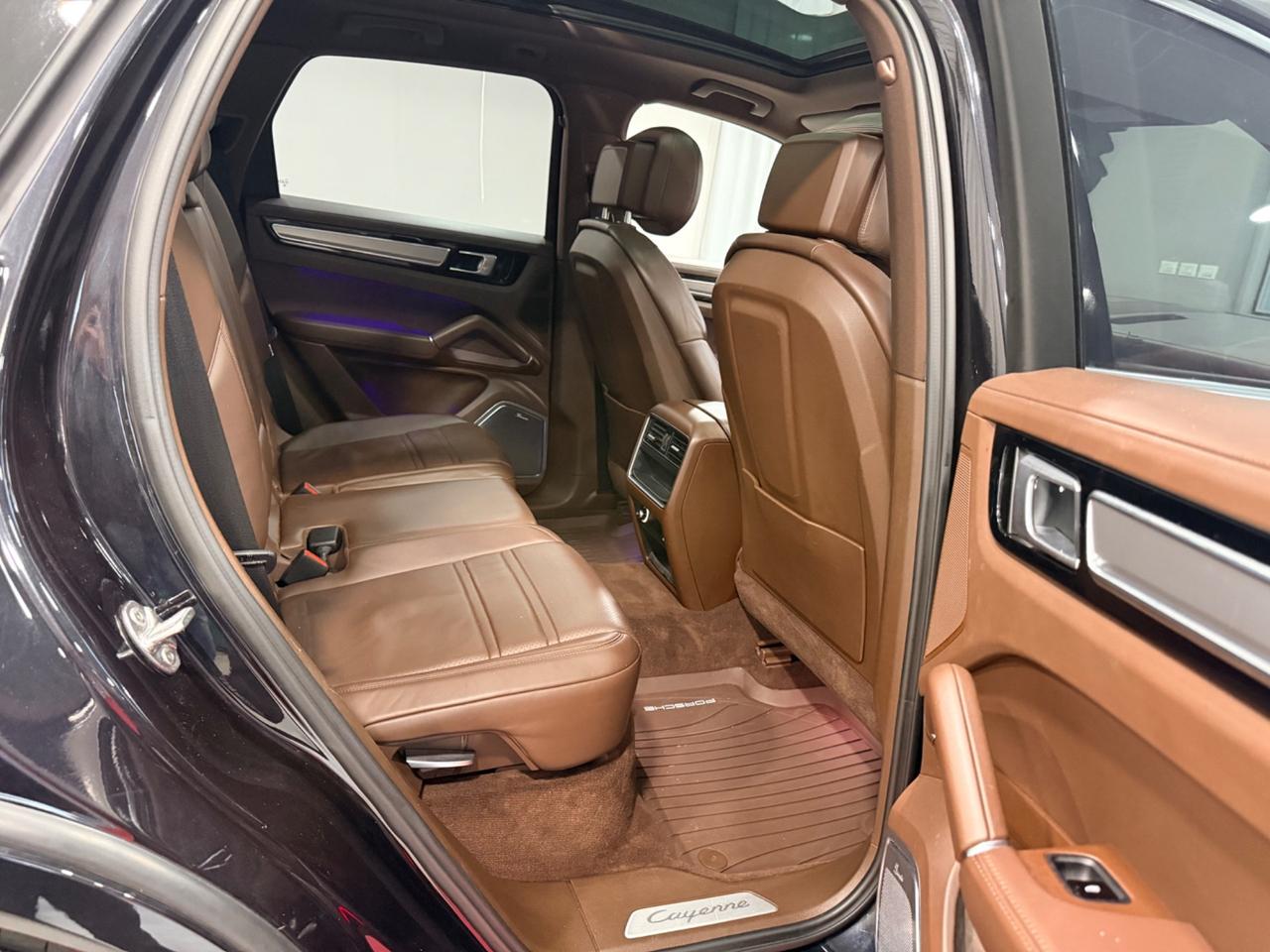 Porsche Cayenne 3.0 V6 1 PROPRIETARIO "BURMESTER"