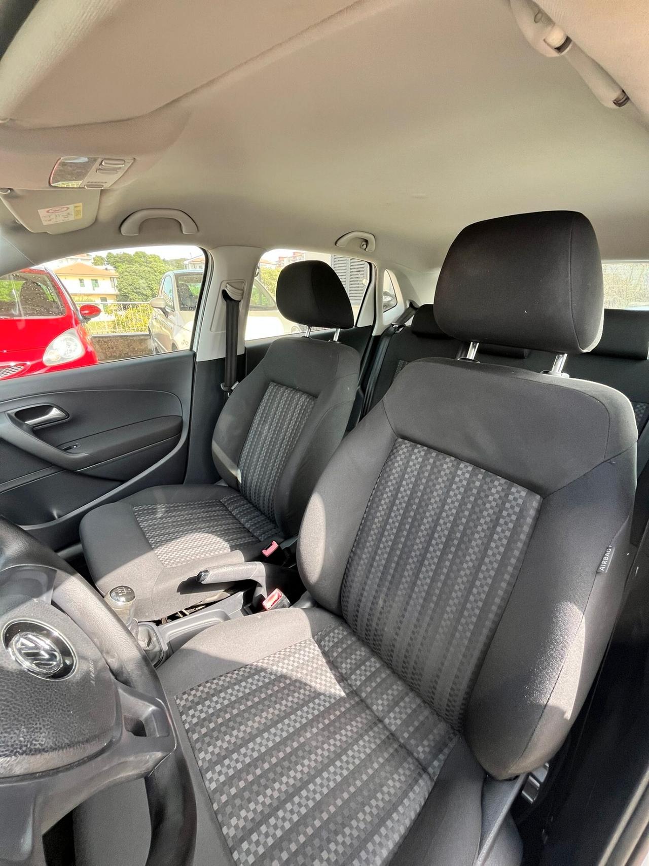 Volkswagen Polo 1.4 TDI BUSSINES 5° SERIE 5P