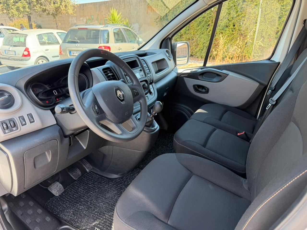 Renault Trafic 1.6 dCi 120CV Iva Esposta