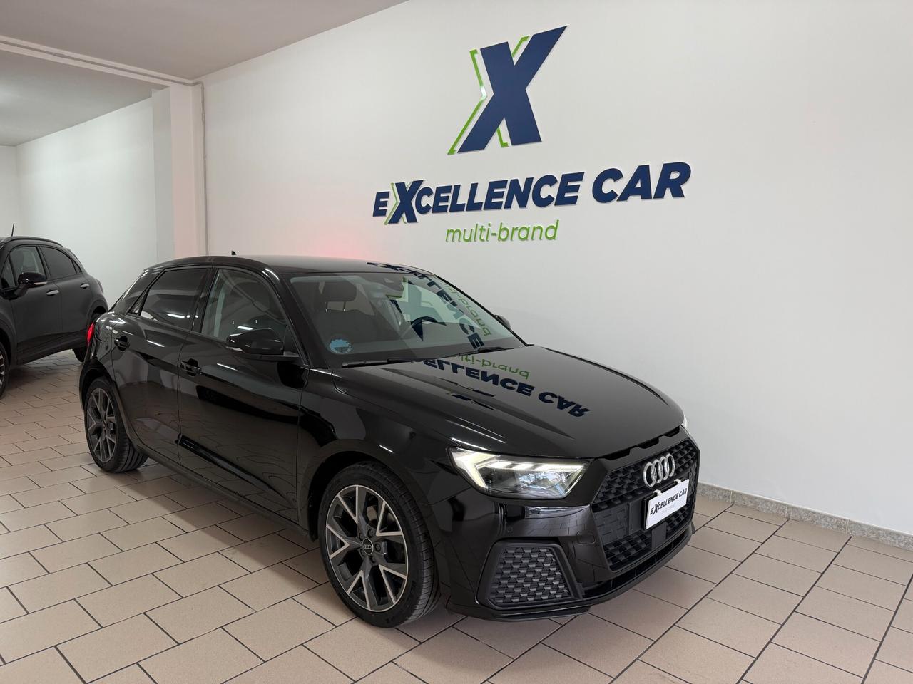 Audi A1 SPB 30 TFSI Identity Black 110CV LED/NAVI/17"