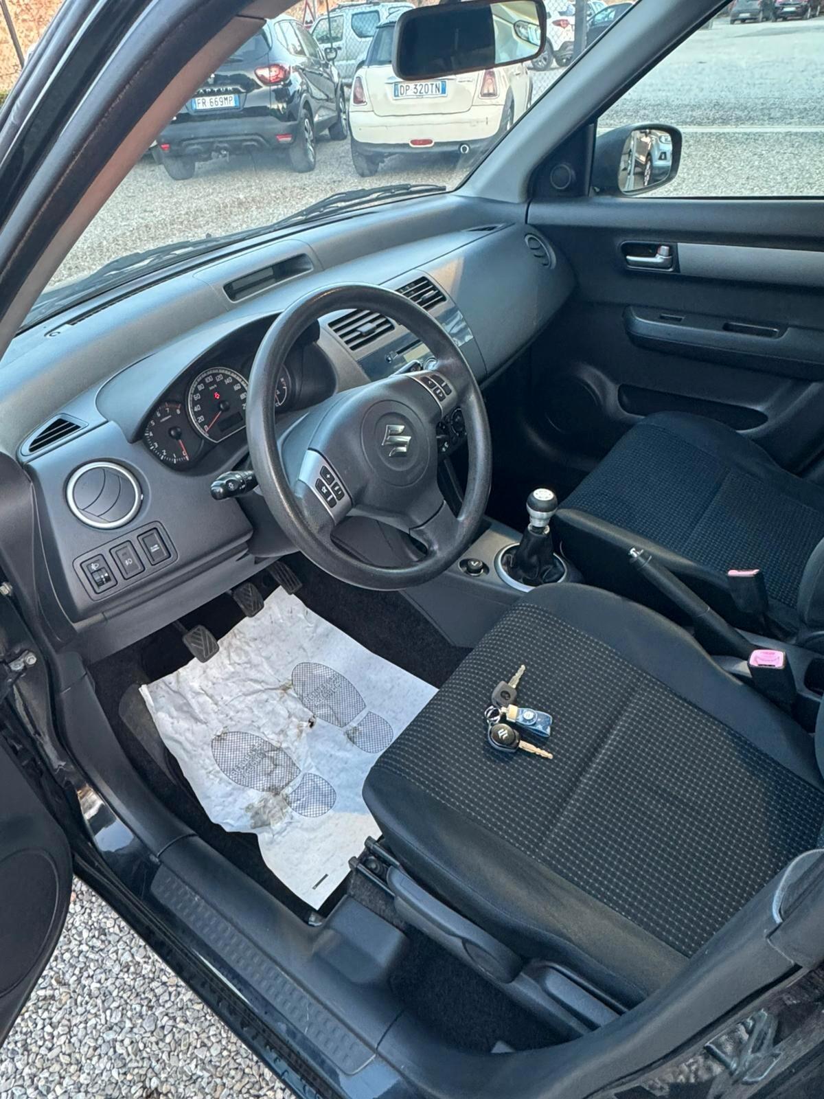 Suzuki Swift 1.3 5p. GLX TENUTA BENISSIMO!