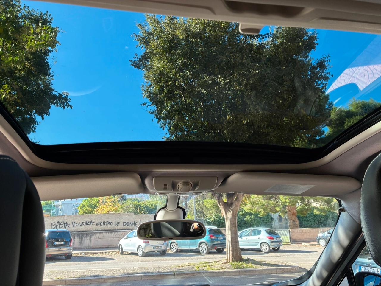 Renault Scenic1.6dCi130CV Tetto navi retro-12