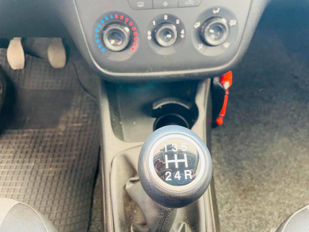 Fiat Punto 1.3 MJT II S&S 95 CV 5 porte Street