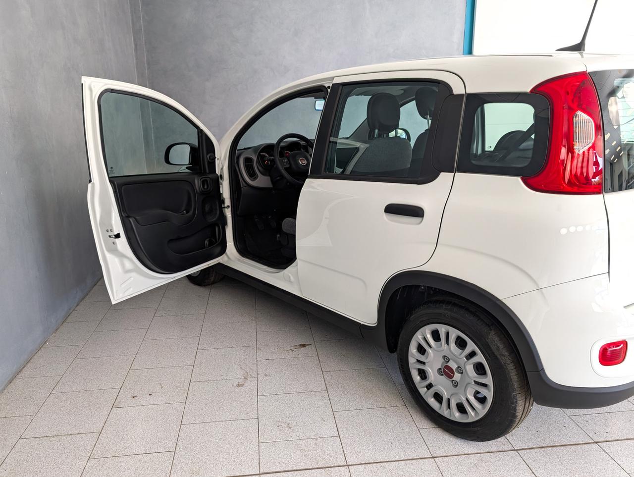 Fiat Panda 1.0 Hybrid 70cv